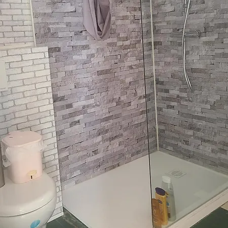 Complet Dans Maison D'hote